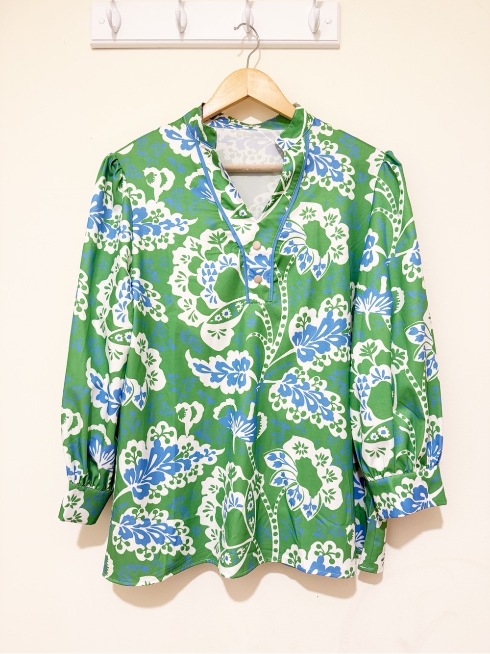 SHEIN Green Floral Print Tunic Top with Blue & White Accents